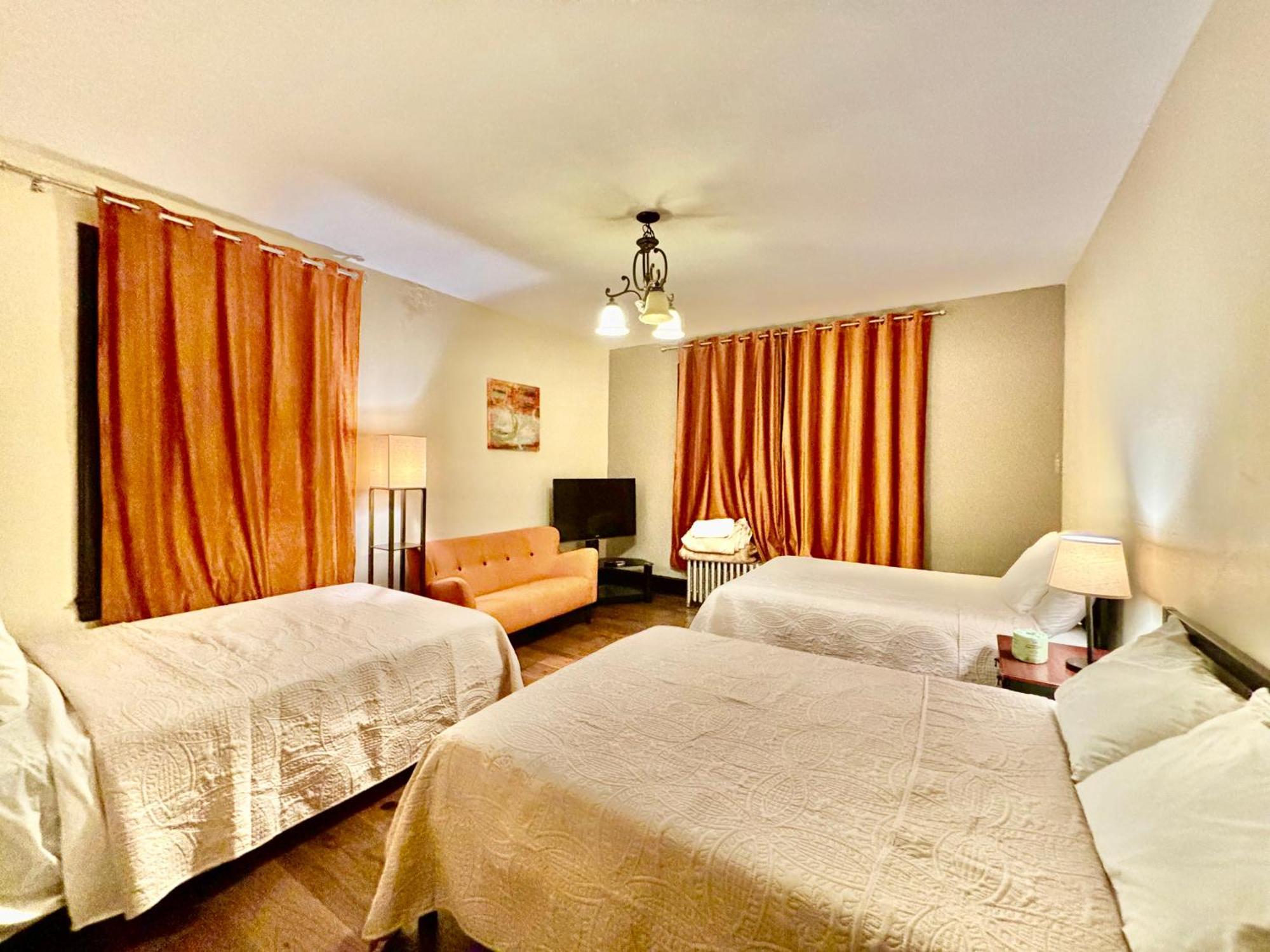 Family Guest House نيوآرك المظهر الخارجي الصورة