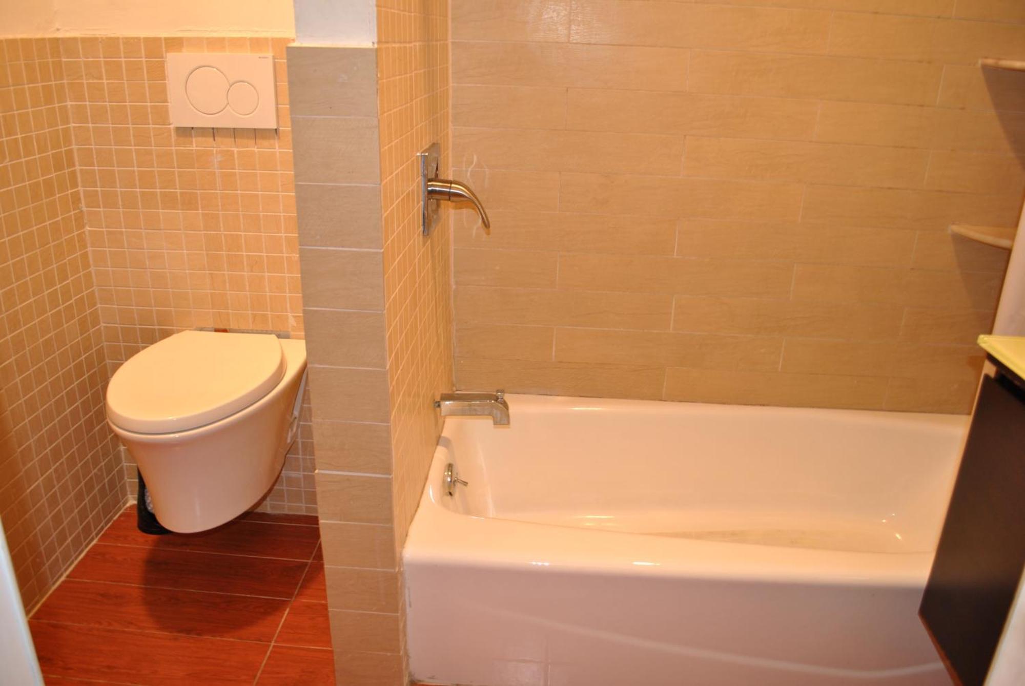 Family Guest House نيوآرك المظهر الخارجي الصورة